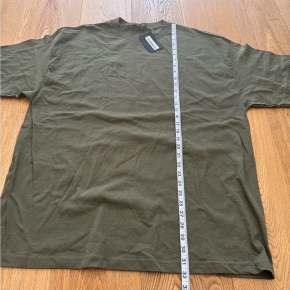 NWT OAK + FORT OLIVE GREEN OVERSIZED T-SHIRT - L - Picture 7 of 11